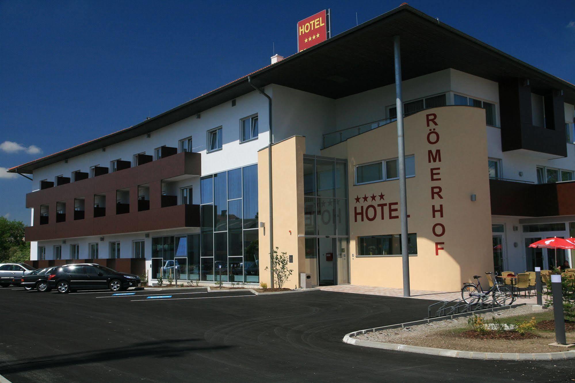 Hotel Roemerhof Тульн Экстерьер фото